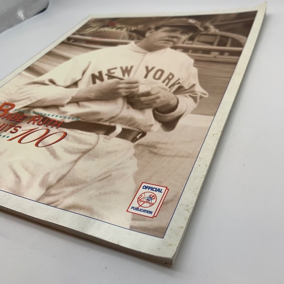 Vintage 1995 Yankees Yearbook 46th Annual Edition Babe Ruth Tribute - Picture 4 of 10